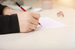IMPLEMENTASI DAN MANFAAT APLIKASI ASSESSMENT CENTER DALAM DUNIA KERJA
