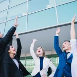 LAMPAUI TARGET DENGAN STRATEGI ACHIEVEMENT ORIENTATION