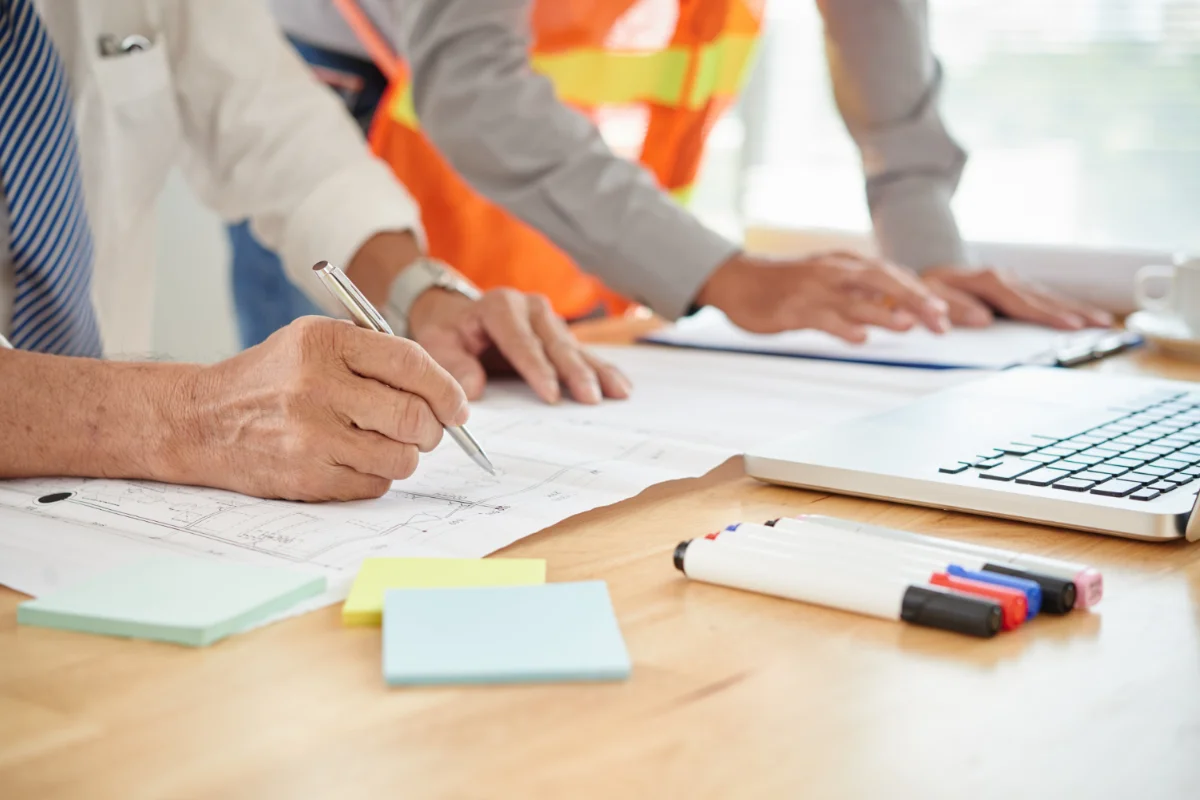 MITIGASI RISIKO KERJA LEWAT INTERNAL AUDIT HSE